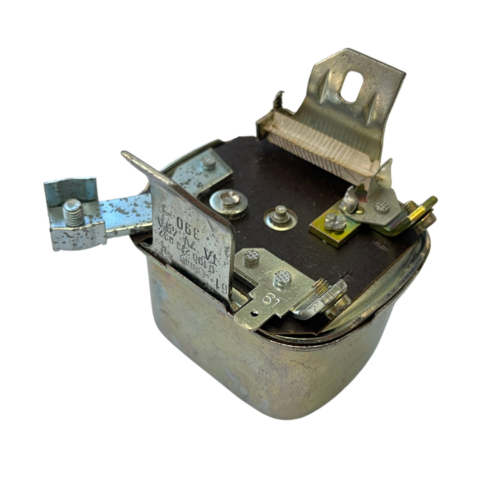 REGULADOR DE VOLTAGEM ORIGINAL BOSCH FUSCA 6 VOLTS (1)