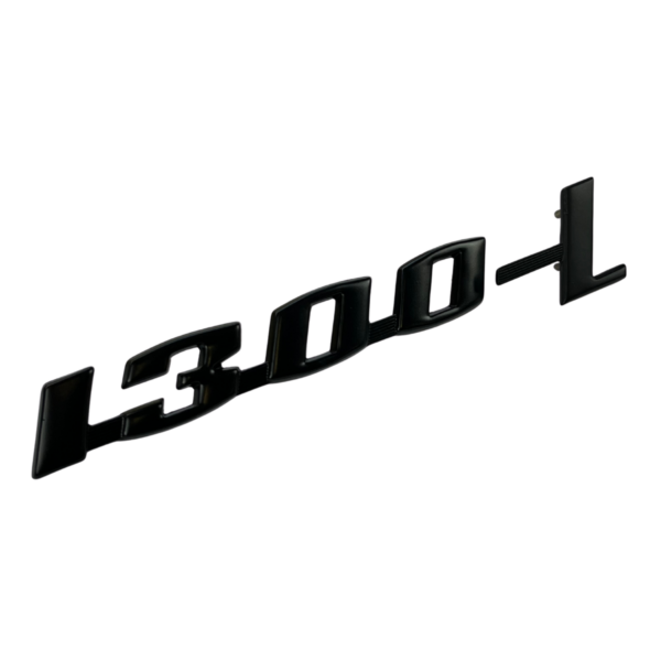 Emblema 1300 L para o Fusca – Alumínio Fundido PRETO